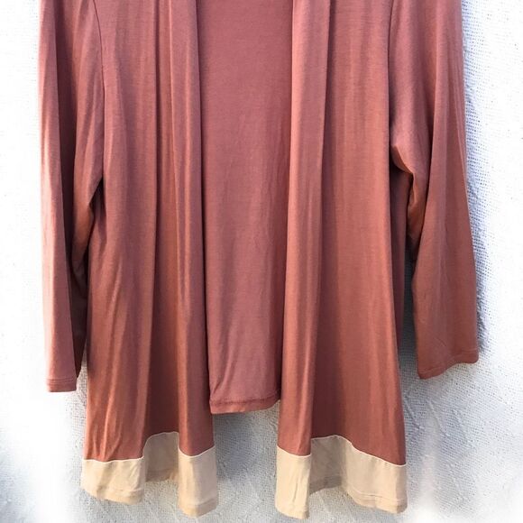 LOGO Layers‎ Cardigan Wrap - Picture 7 of 7